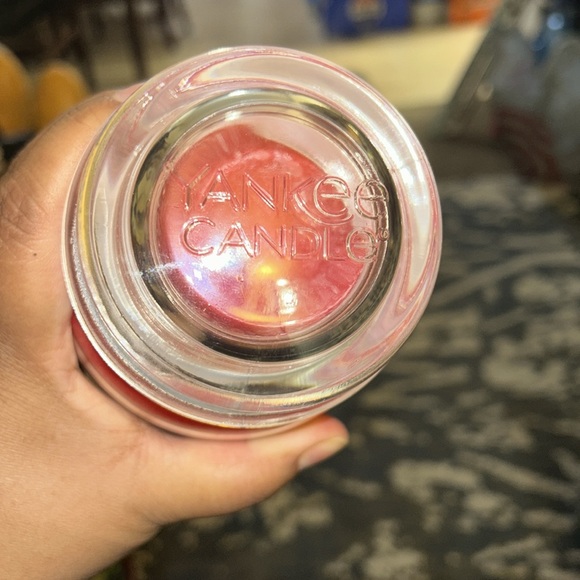 NWT Yankee Candle Big Apple Christmas 22oz - Picture 5 of 8